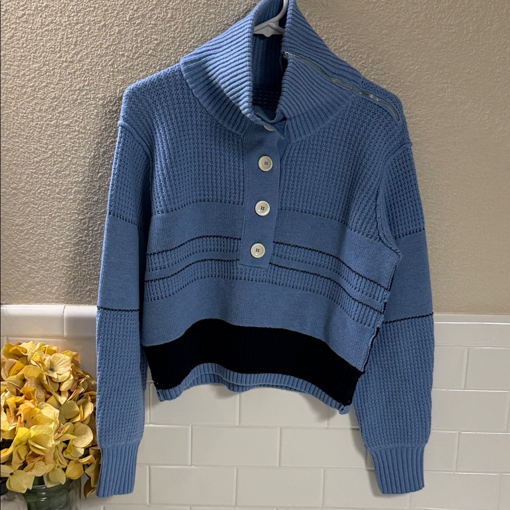 Sakai Wool Sweater. New w/o tags 
Small . Navy and blue